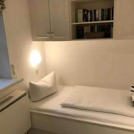 Robin Hood Apartment