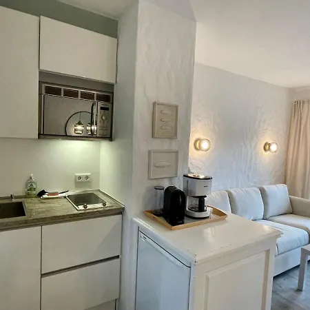 Robin Hood Apartment